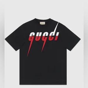 Gucci blade T-shirt (size large)